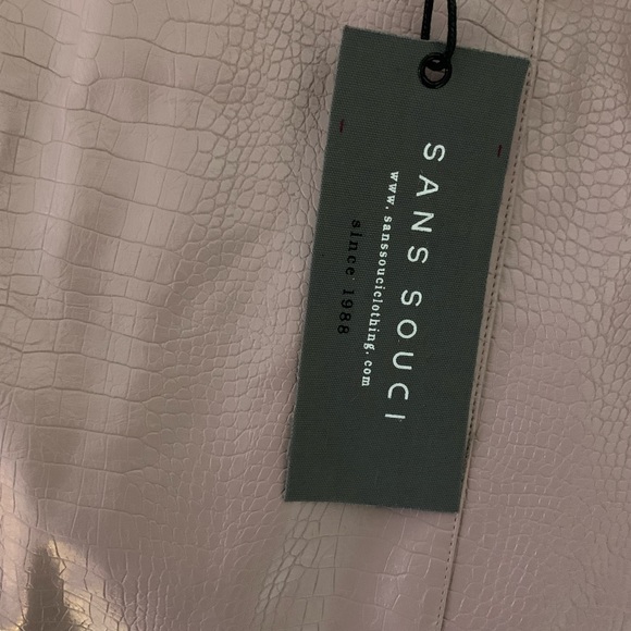 Women’s Pleather Pencil Skirt - Picture 5 of 5